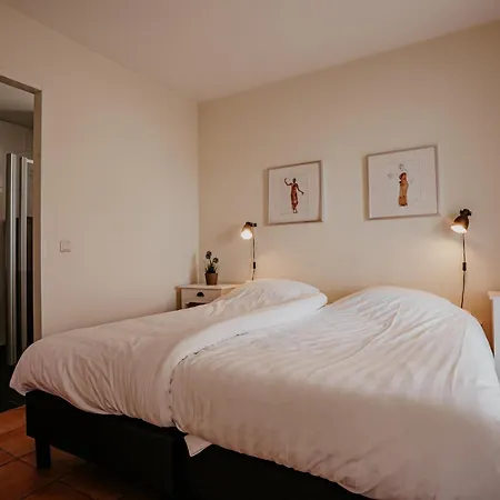 Waterbase Διαμέρισμα